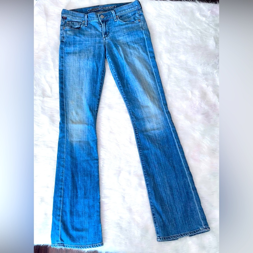 Citizens of Humanity “Kelly” Low Rise boot cut leg Jeans